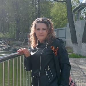 Девушки в Липецке: Оксана, 45 - ищет парня из Липецка