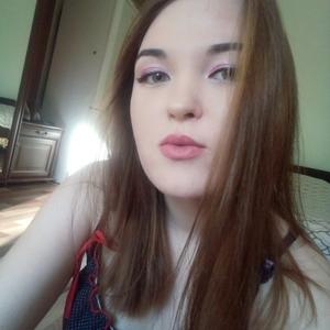 Девушки в Кемерово: Ольга, 23 - ищет парня из Кемерово