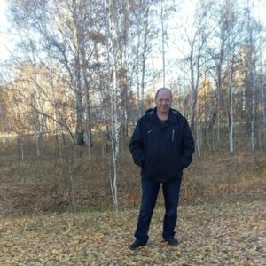 Парни в Омске: Толя, 45 - ищет девушку из Омска
