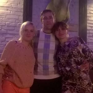 Олег, 41 год, Луга