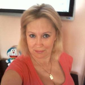 Девушки в Ульяновске: Маша, 56 - ищет парня из Ульяновска