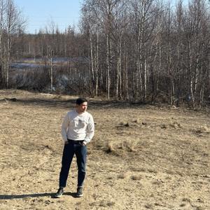 Парни в Сургуте (Ханты-Мансийский АО): Нурадил, 21 - ищет девушку из Сургута (Ханты-Мансийский АО)