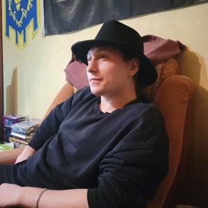 Парни в Пскове: Кирилл, 26 - ищет девушку из Пскова