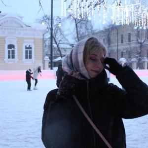 Девушки в Томске: Ксения, 28 - ищет парня из Томска