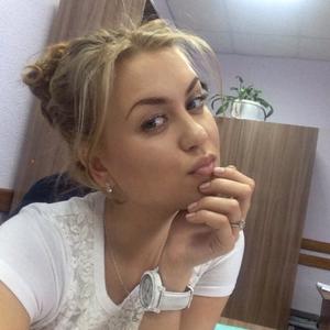 Девушки в Волгограде: Юлия, 38 - ищет парня из Волгограда
