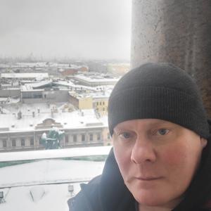 Парни в Нижневартовске: Александр, 40 - ищет девушку из Нижневартовска