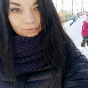 Девушки в Челябинске: Тина, 33 - ищет парня из Челябинска