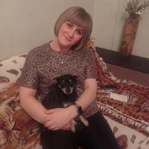 Девушки в Новосибирске: Олечка, 36 - ищет парня из Новосибирска