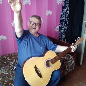 Павел, 69 лет, Саратов