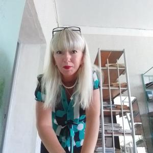 Девушки в Волгограде: Оксана Алакина, 46 - ищет парня из Волгограда