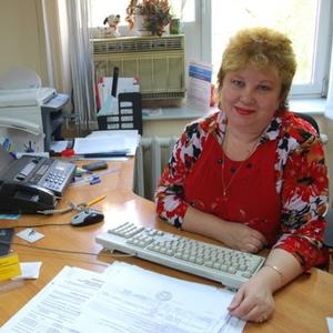 Девушки в Новокузнецке: Лариса, 54 - ищет парня из Новокузнецка