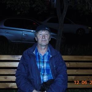 Парни в Хабаровске (Хабаровский край): Виктор Ефремов, 64 - ищет девушку из Хабаровска (Хабаровский край)