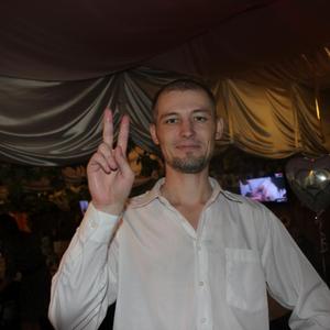 Парни в Химках: Алексей, 40 - ищет девушку из Химок