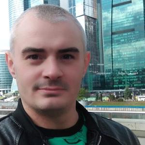 Илья, 38 лет, Екатеринбург