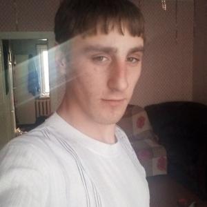 Парни в Усть-Илимске: Виктор, 23 - ищет девушку из Усть-Илимска