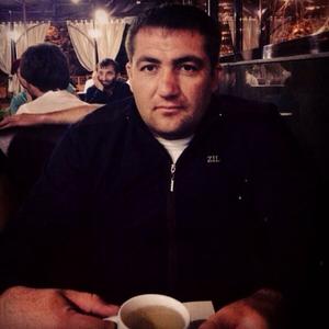 Парни в Черкесске: Рустам, 44 - ищет девушку из Черкесска