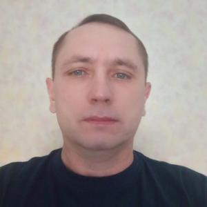 Сергей, 47 лет, Радужный