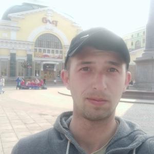 Парни в Новомосковске: Виктор Котов, 31 - ищет девушку из Новомосковска