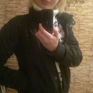 Девушки в Магнитогорске: Анастасия Южакова, 32 - ищет парня из Магнитогорска