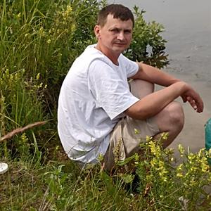 Парни в Кемерово: Игорь, 39 - ищет девушку из Кемерово