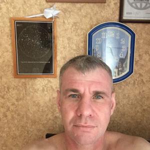 Парни в Череповце: Сергей, 46 - ищет девушку из Череповца