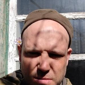 Парни в Донецке: Макс, 41 - ищет девушку из Донецка