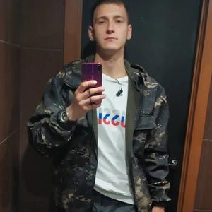 Парни в Бийске: Rostislav Nikolaev, 26 - ищет девушку из Бийска