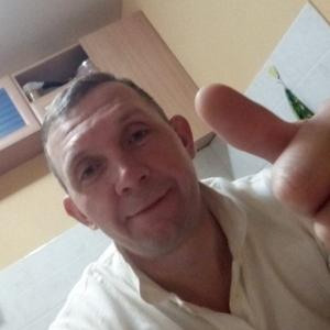 Анатолий, 47 лет, Владивосток