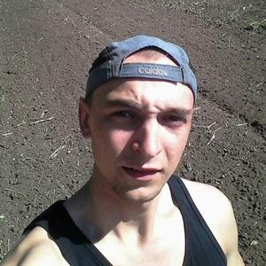 Виталий, 25 лет, Новосибирск
