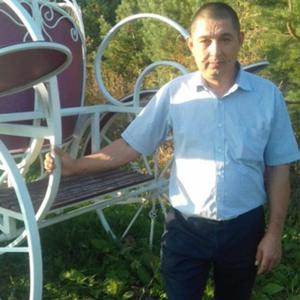 Парни в Новочебоксарске: Андрей, 46 - ищет девушку из Новочебоксарска