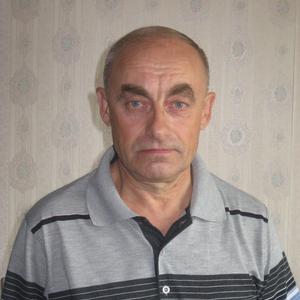 Парни в Омске: Николай, 74 - ищет девушку из Омска