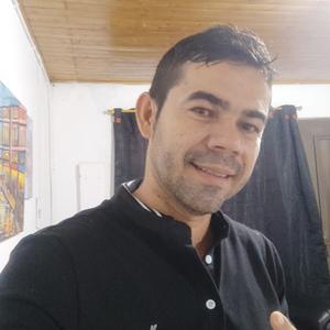 Девушки в Bucaramanga: Daniel, 44 - ищет парня из Bucaramanga