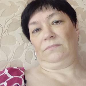 Девушки в Саратове: Ирина, 54 - ищет парня из Саратова