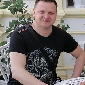 Парни в Саратове: Антон, 40 - ищет девушку из Саратова