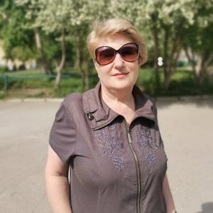 Девушки в Новосибирске: Елена, 56 - ищет парня из Новосибирска