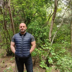 Парни в Баку: Ахмед Садыхов, 44 - ищет девушку из Баку
