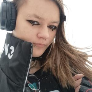 Девушки в Североморске: Лина Аспер, 18 - ищет парня из Североморска