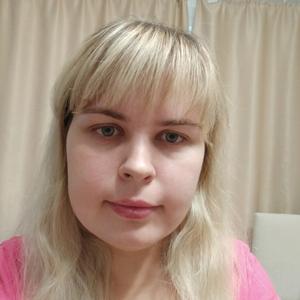 Девушки в Новосибирске: Юлия, 33 - ищет парня из Новосибирска