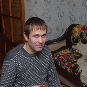 Девушки в Бугульме (Татарстан): Радик, 36 - ищет парня из Бугульмы (Татарстан)