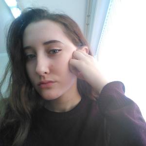 Девушки в Омске: Настенька, 26 - ищет парня из Омска