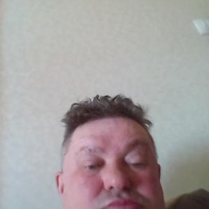 Парни в Ижевске: Макс, 58 - ищет девушку из Ижевска