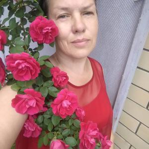 Девушки в Волгограде: Людмила, 51 - ищет парня из Волгограда