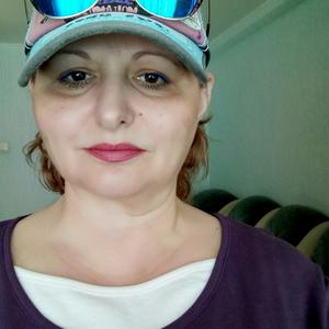 Девушки в Анапе: Оксана, 54 - ищет парня из Анапы