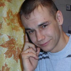 Парни в Владивостоке: Пашка Евстигнеев, 34 - ищет девушку из Владивостока