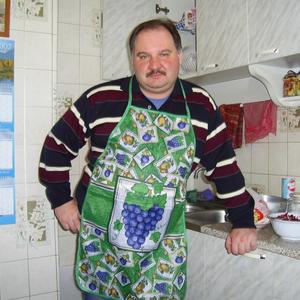 Виталий, 56 лет, Москва