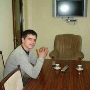 Парни в Волгограде: Armen, 37 - ищет девушку из Волгограда