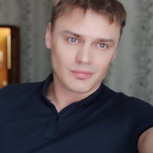 Максим, 43 года, Псков