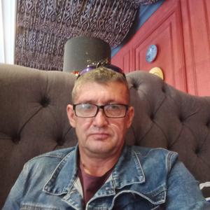 Михаил, 57 лет, Казань