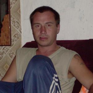 Парни в Гатчине: Александр Перфильев, 46 - ищет девушку из Гатчины