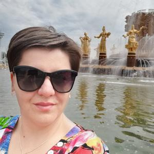 Девушки в Ставрополе: Елена, 34 - ищет парня из Ставрополя